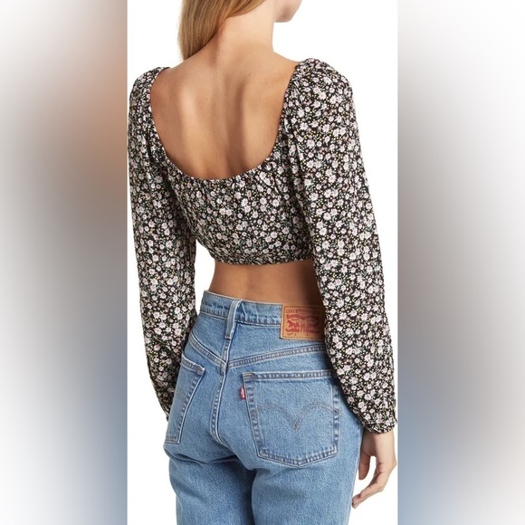 NWT Elodie Floral Long Sleeve Tie Front Top boho Y2K Peasant - Picture 2 of 3